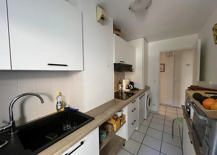 Le Fidji, T2, 50m2, 4 Personnes, Proche De Tout, C Saint-Raphaël