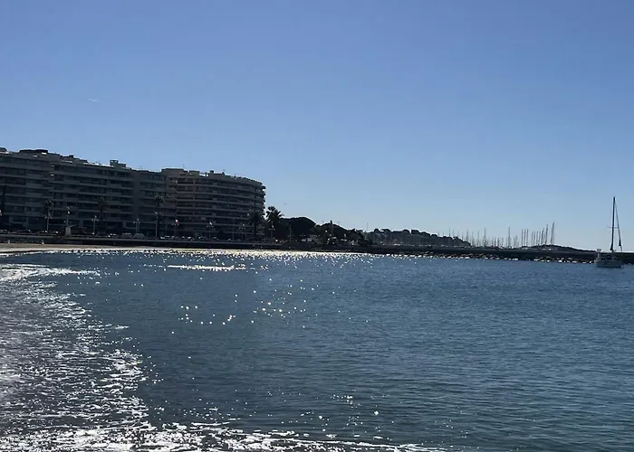 Le Fidji, T2, 50m2, 4 Personnes, Proche De Tout, C Apartamento Saint-Raphaël